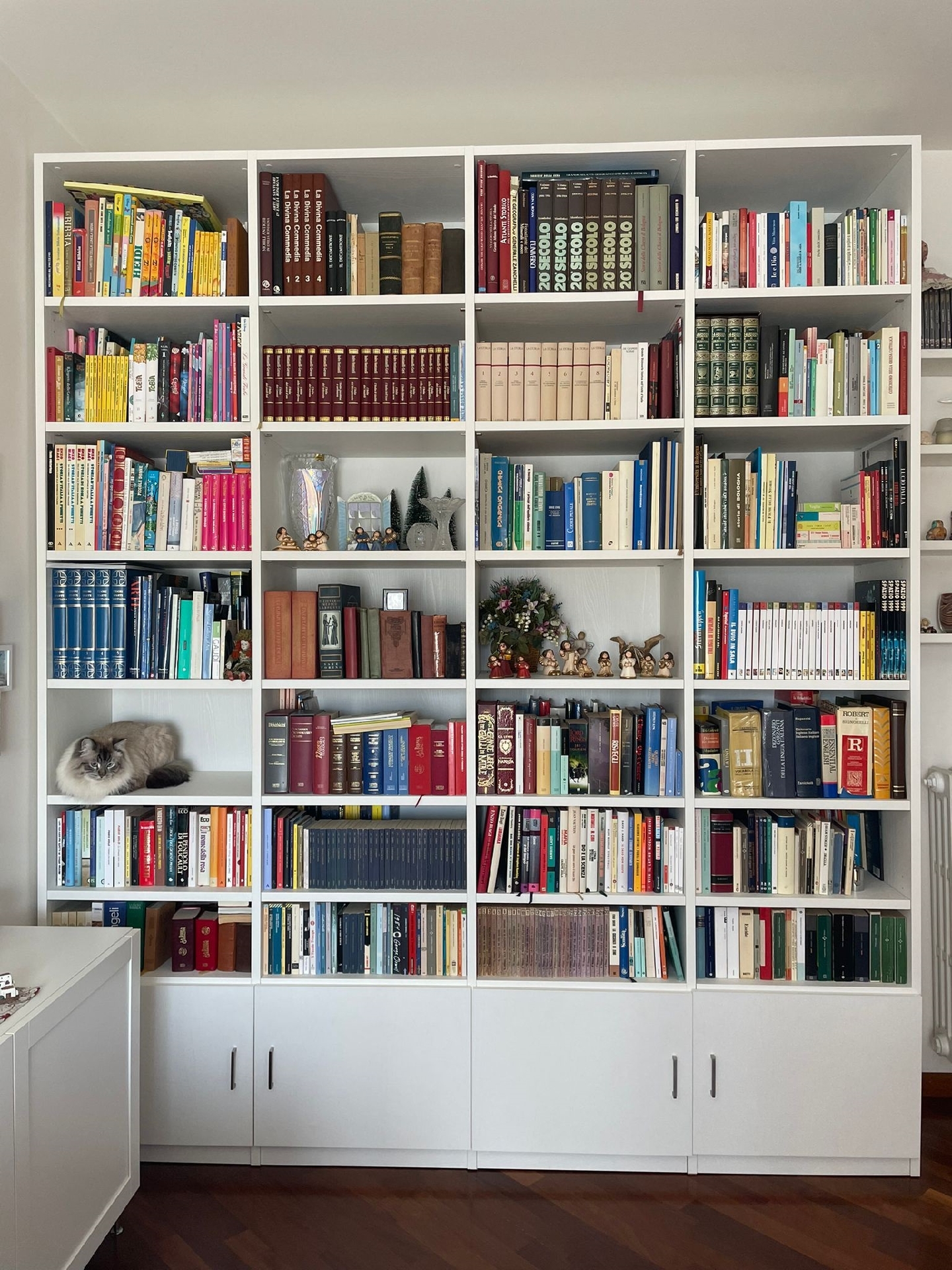 libreria su misura 4 vani disegnata dai 5 montanti